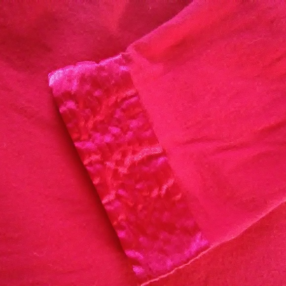 Enchanted V neckline Top Shirt 26 / 28 Plus Size - Picture 2 of 6